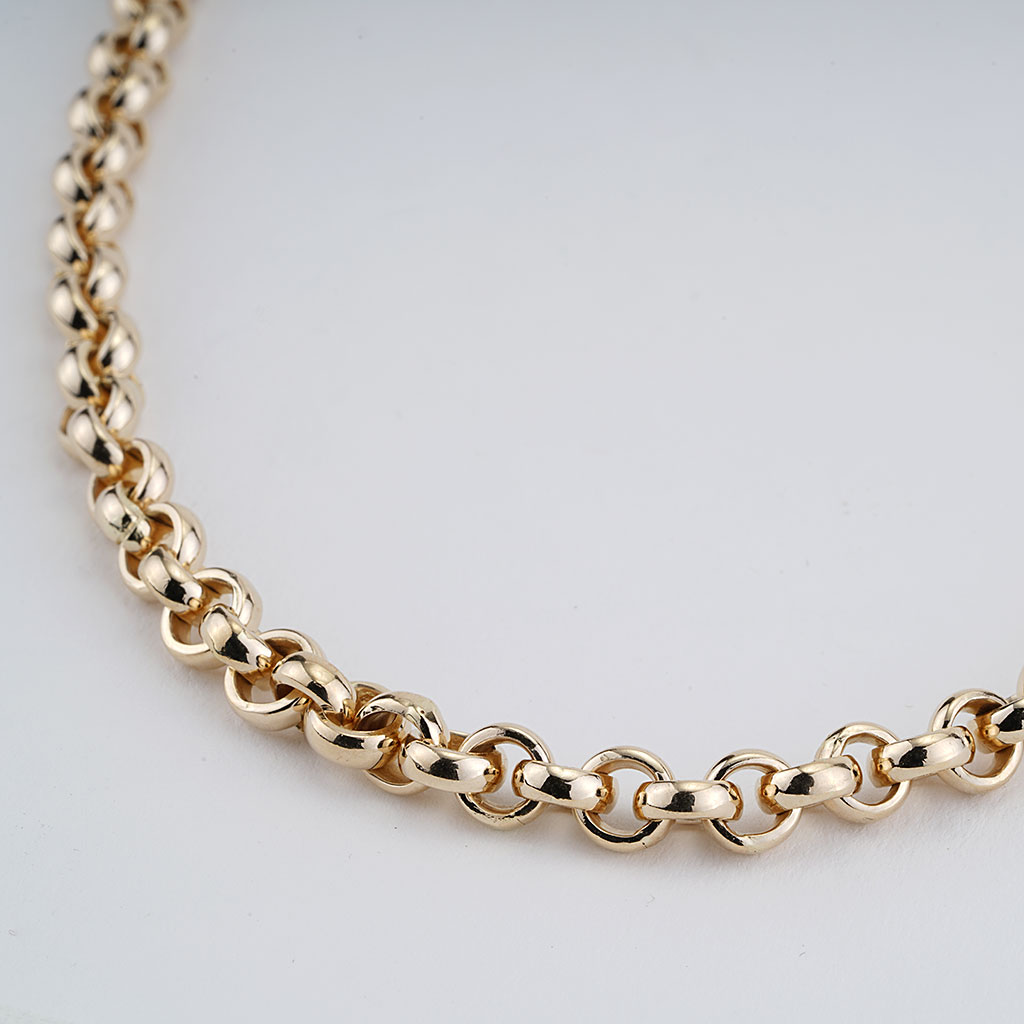 Large 6mm Link Rolo Chain in Yellow Gold 23