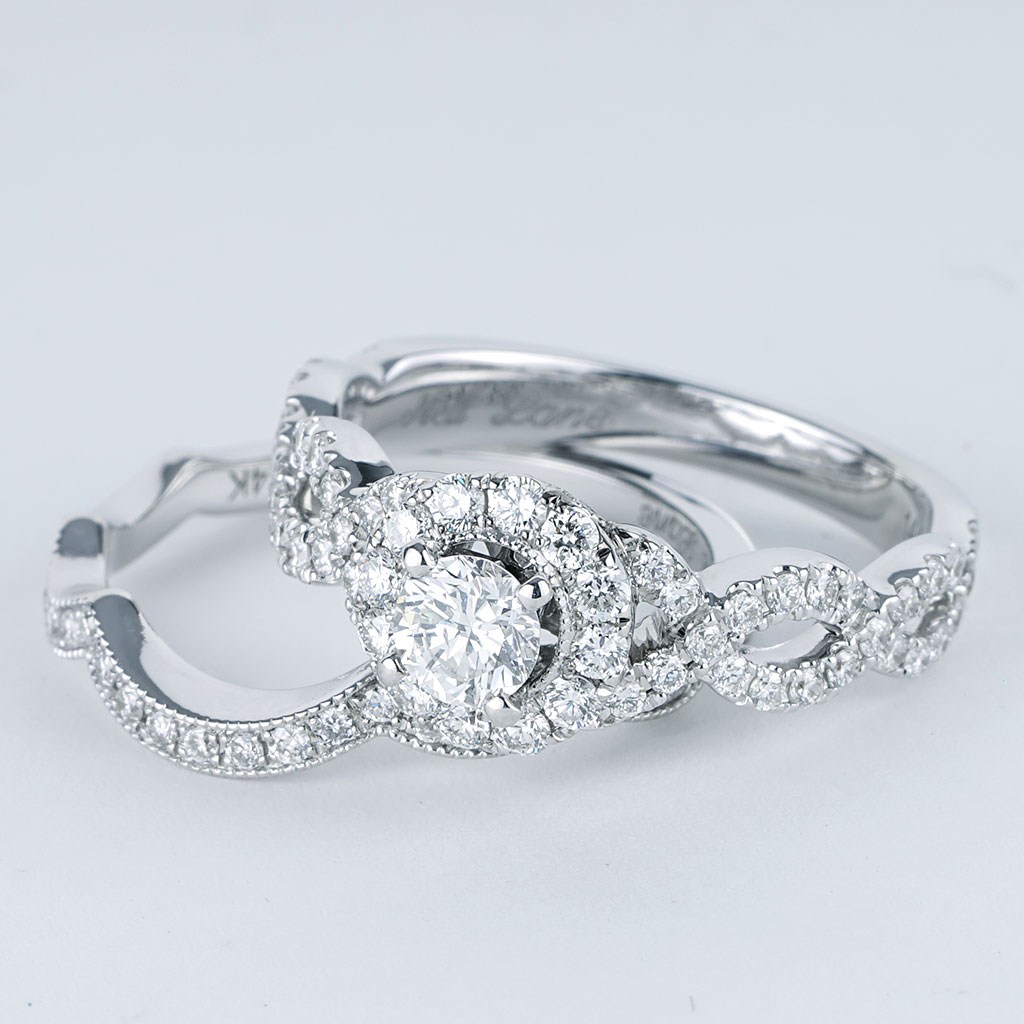 Details on Christina Applegate's Wedding Ring