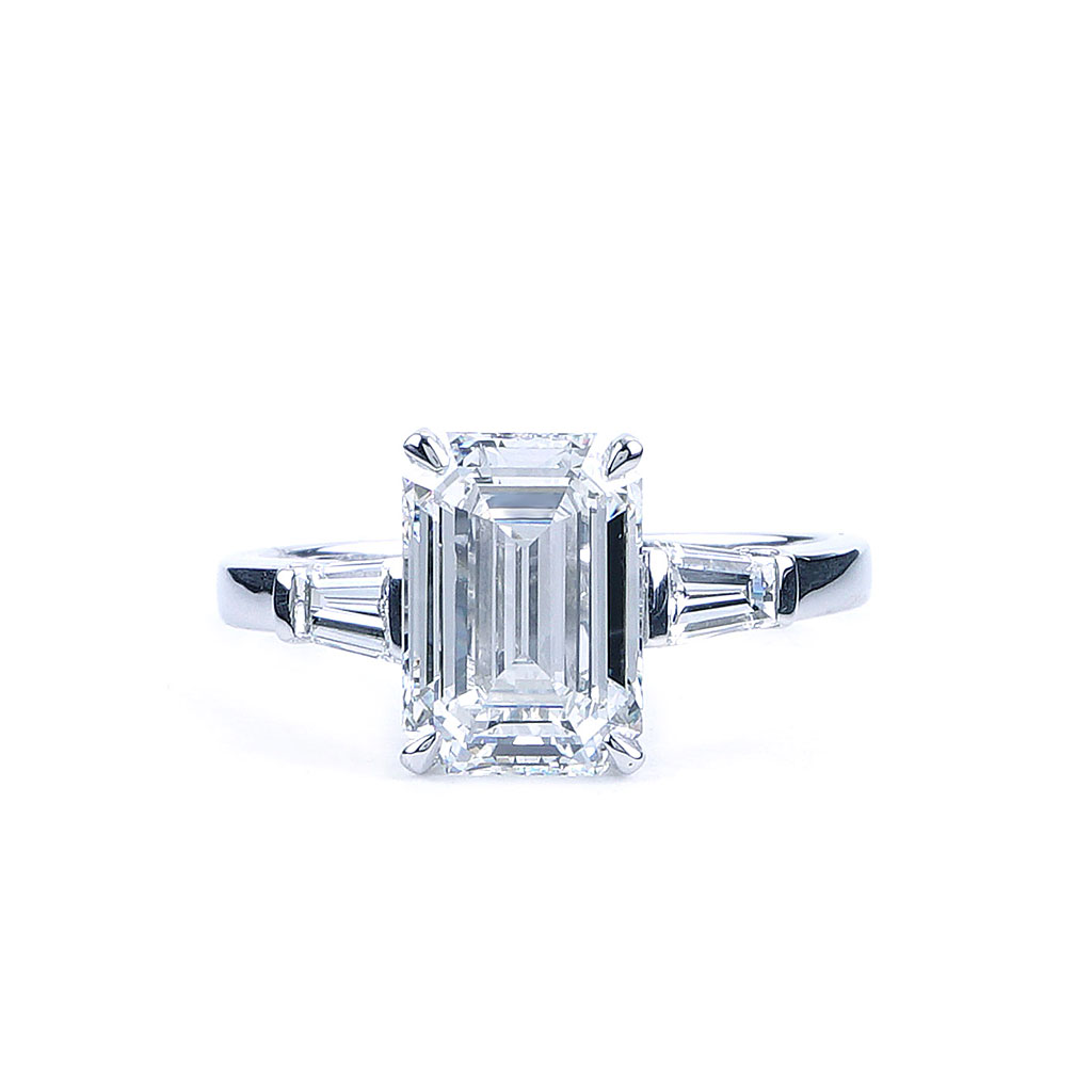 Vintage Diamond Engagement Ring in 10K White Gold (2 ct. tw.)
