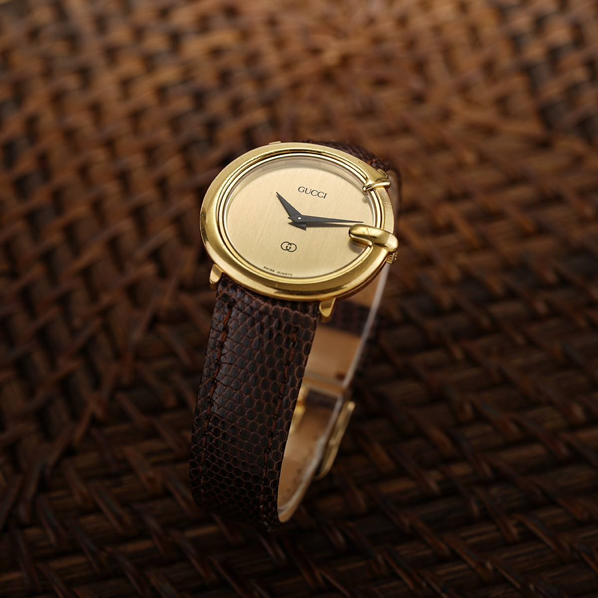Ladies GUCCI rotating case dress watch??? Gucci Dress Watch Gold Plated Logo Case 31mm | New York  main image 3