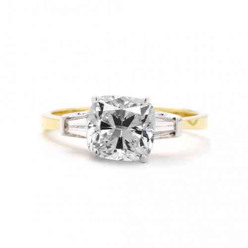 Three-Stone Baguette Trellis Diamond Setting