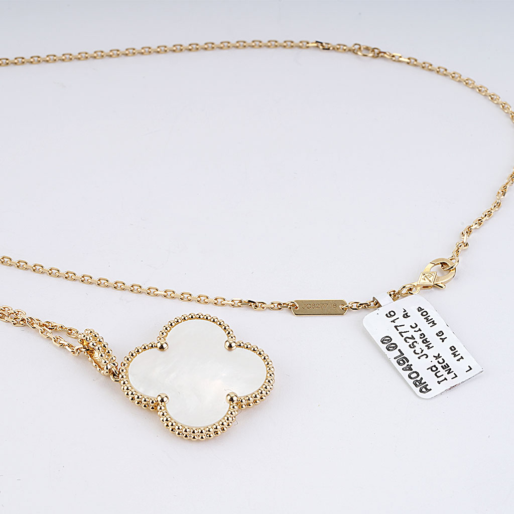 Vintage Alhambra bracelet, 5 motifs 18K white gold, Diamond - Van Cleef &  Arpels