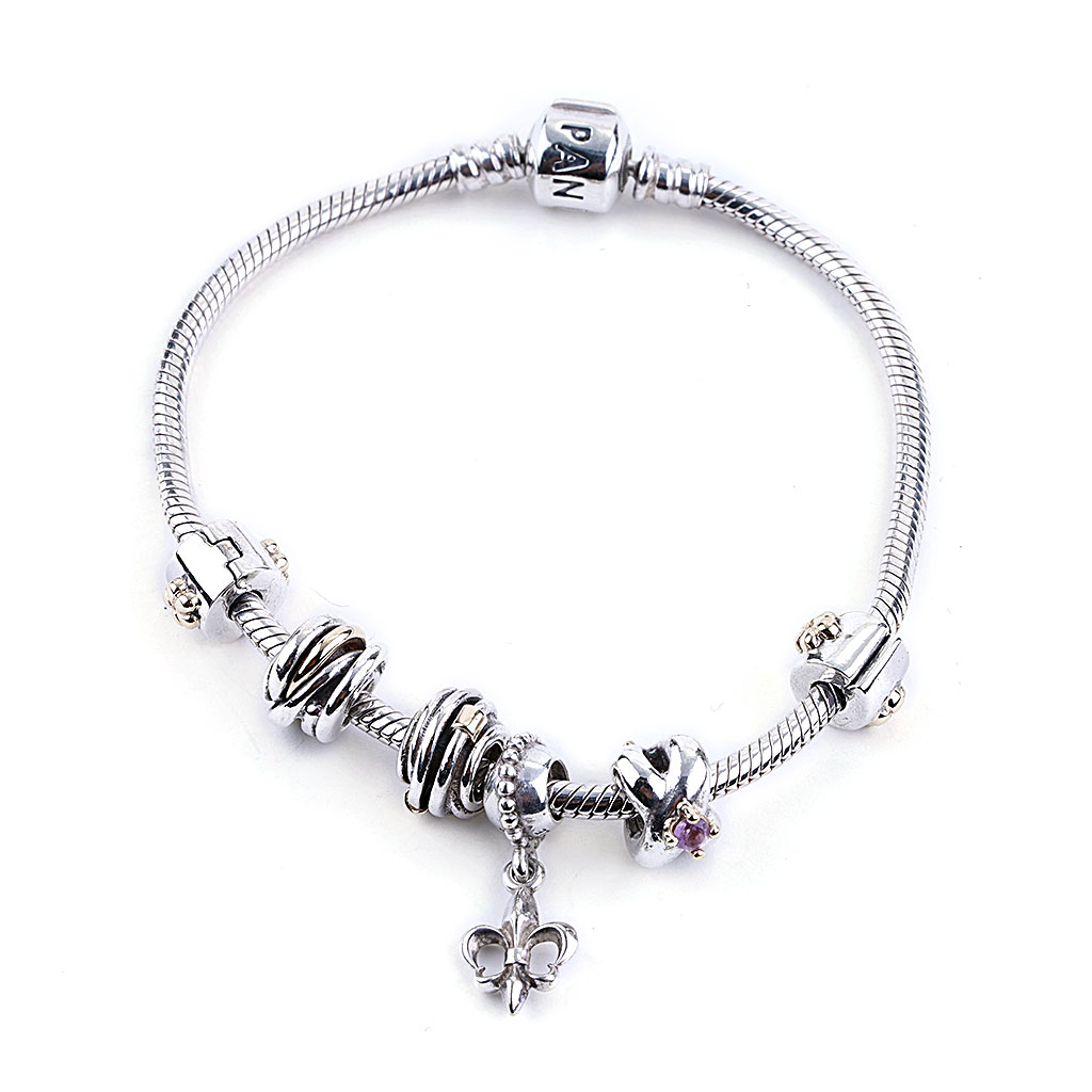 PANDORA Disney Bracelet, Shine Heart Clasp, Clear CZ - 19 cm / 7.5 in -  American Jewelry