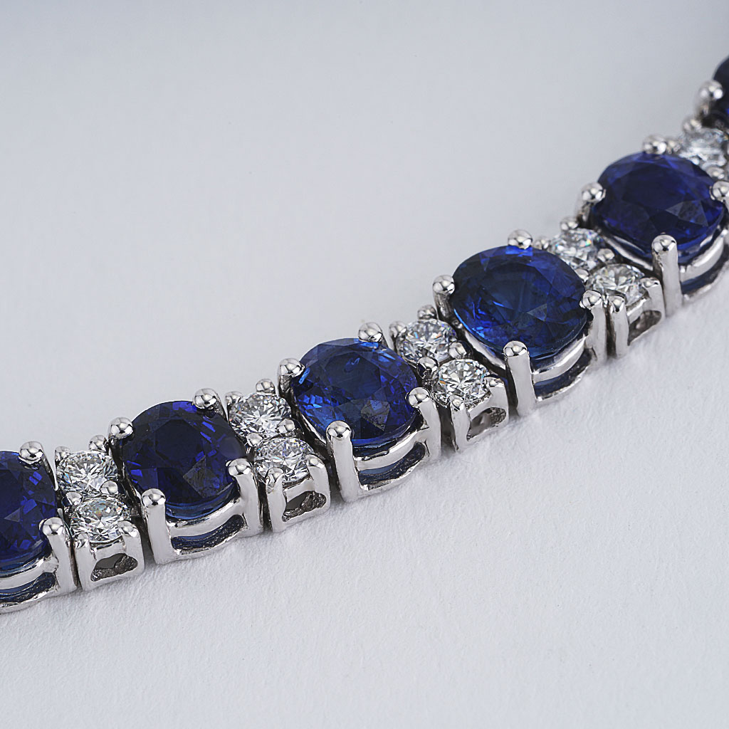 36 Carat Oval Cut Blue Sapphire & Diamond Choker Necklace in 18K White –  ASSAY