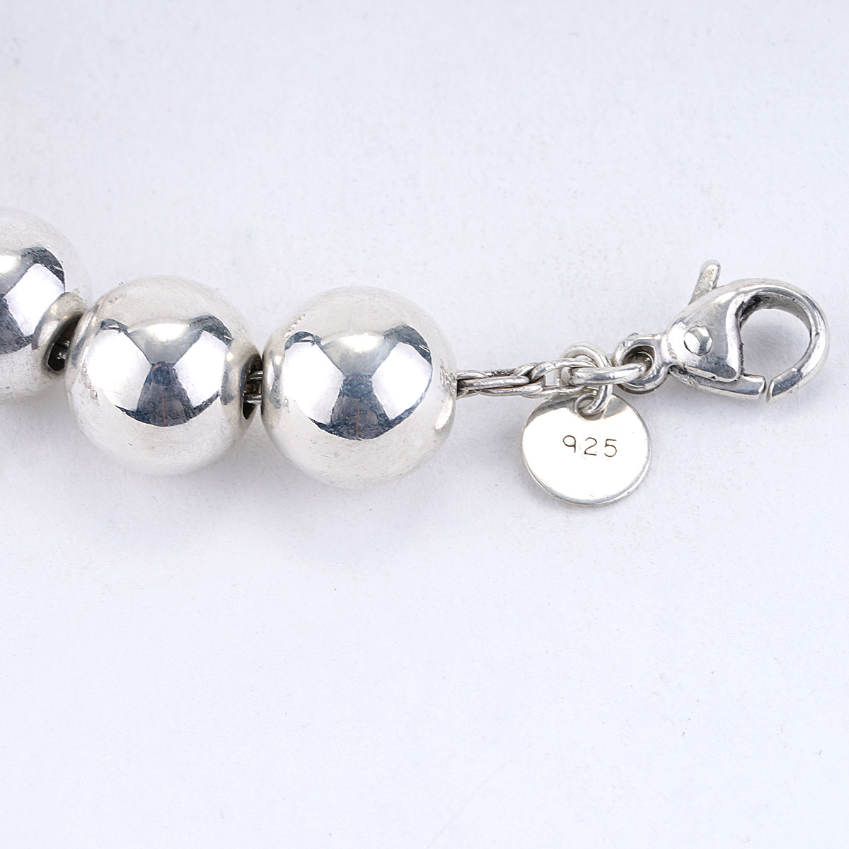 Return to Tiffany™ Pink Mini Heart Bead Bracelet in Silver with a Diamond,  4 mm | Tiffany & Co.
