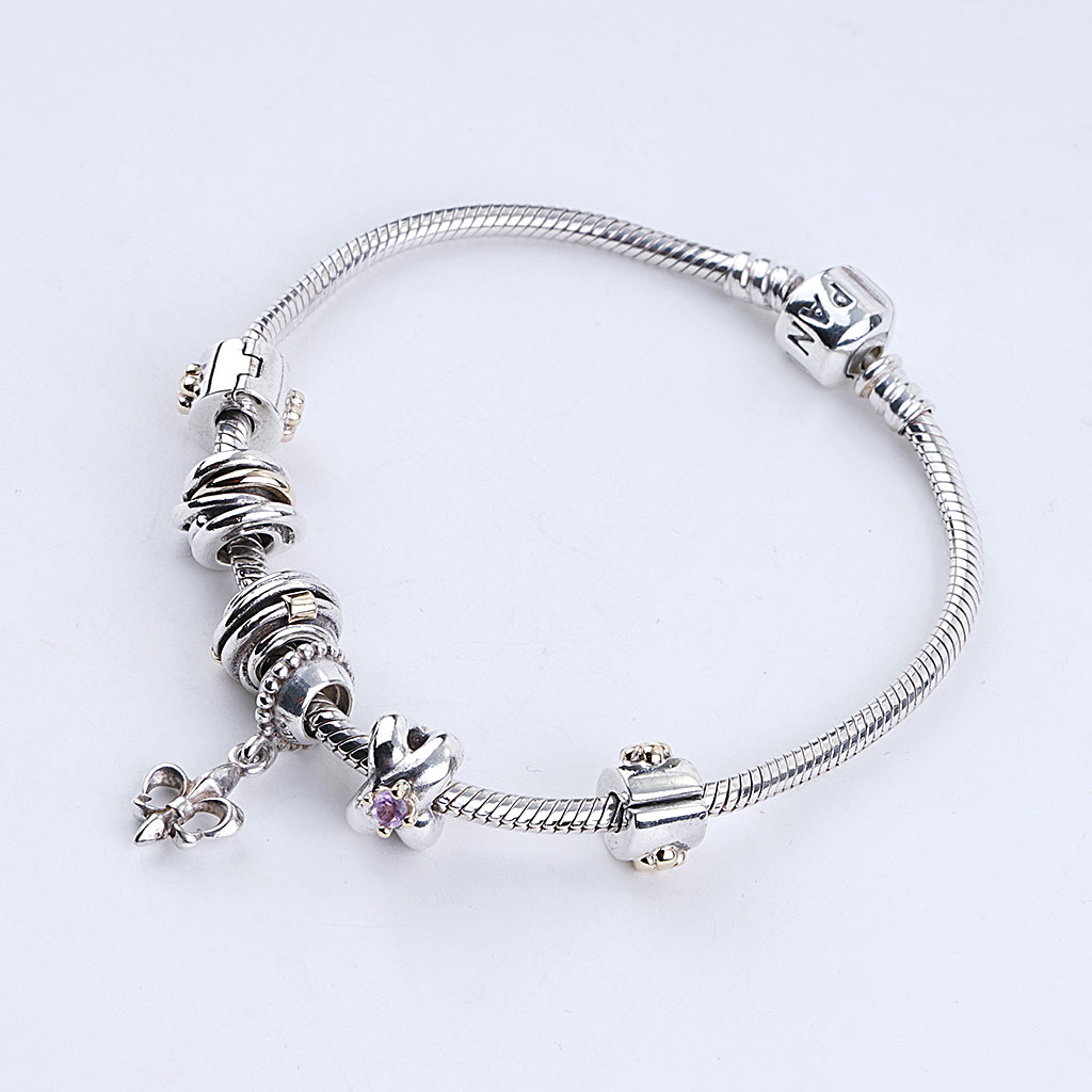Joma Jewellery A LITTLE BIRTHSTONE SEPTEMBER LAPIS Bracelet | Gifteasy  Online