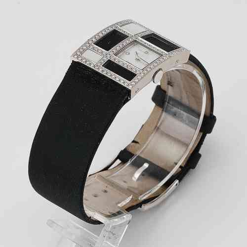Chanel Art Deco 1932 Collection Ladies Watch | New York  display picture 3