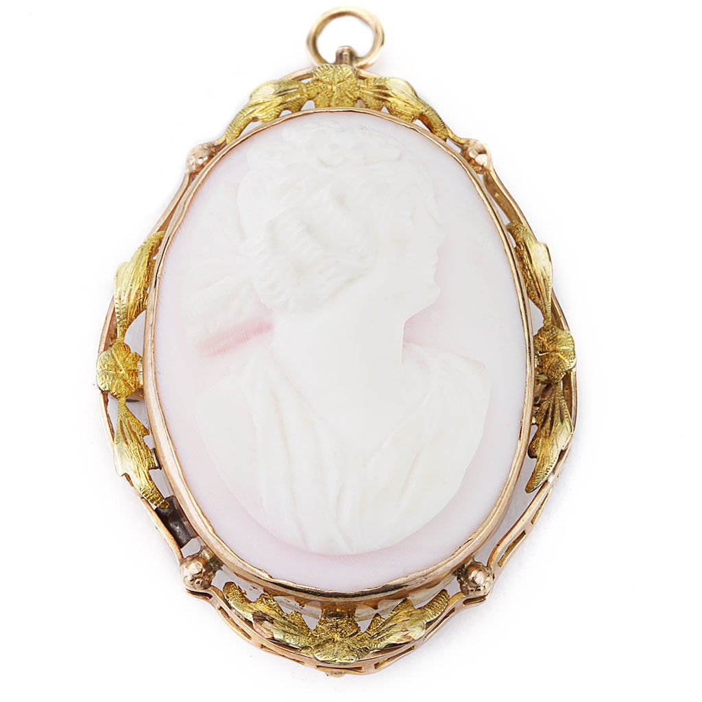The Modern Muse Collection TRES MARIAS Conch Shell Cameo