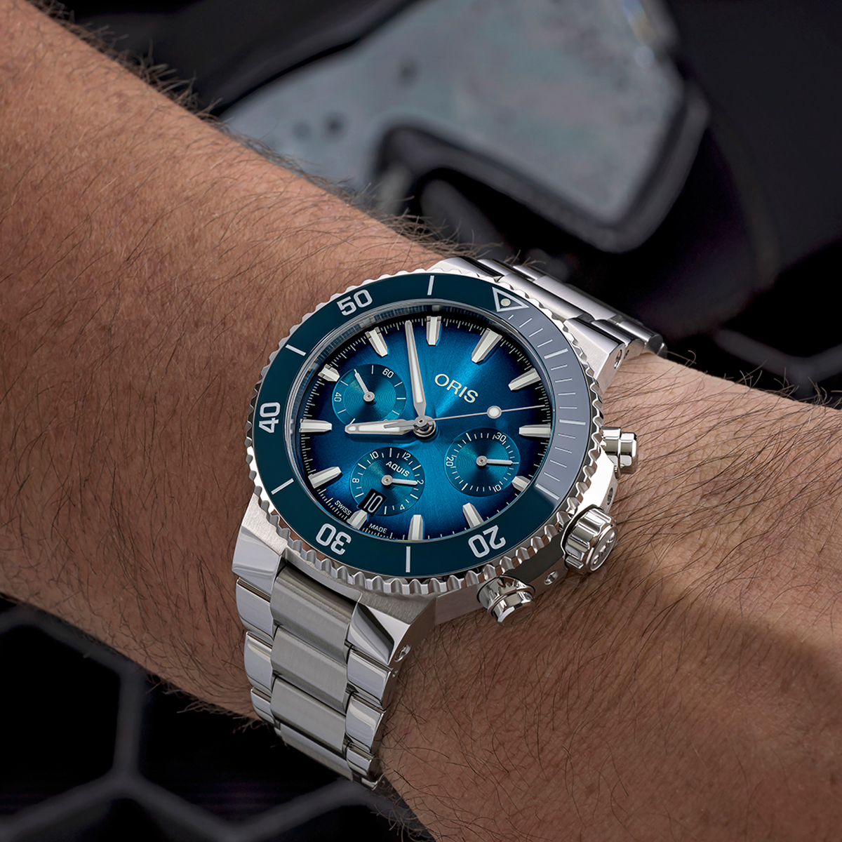 Oris aquis chrono best sale