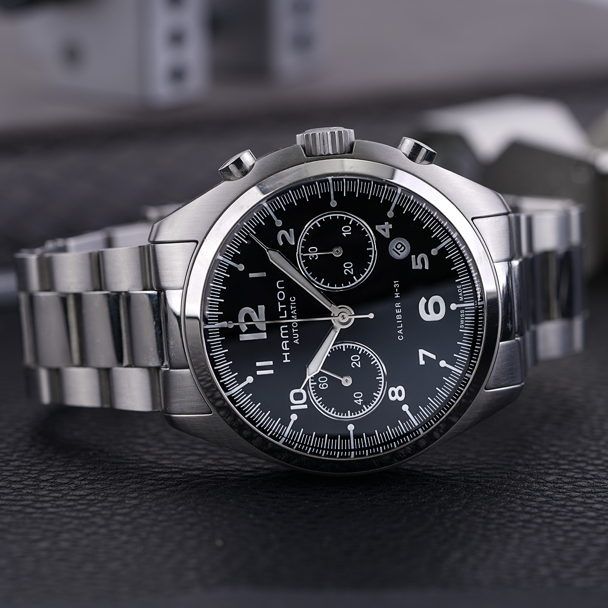 Hamilton khaki pilot pioneer auto online chrono