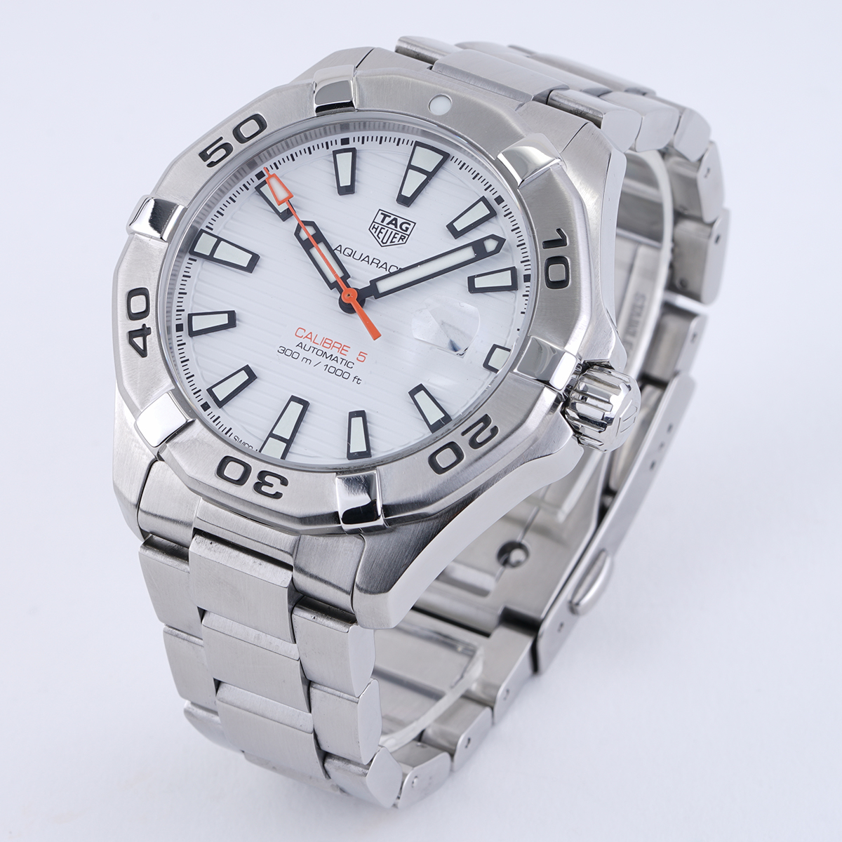 Tag heuer aquaracer on sale automatic white face